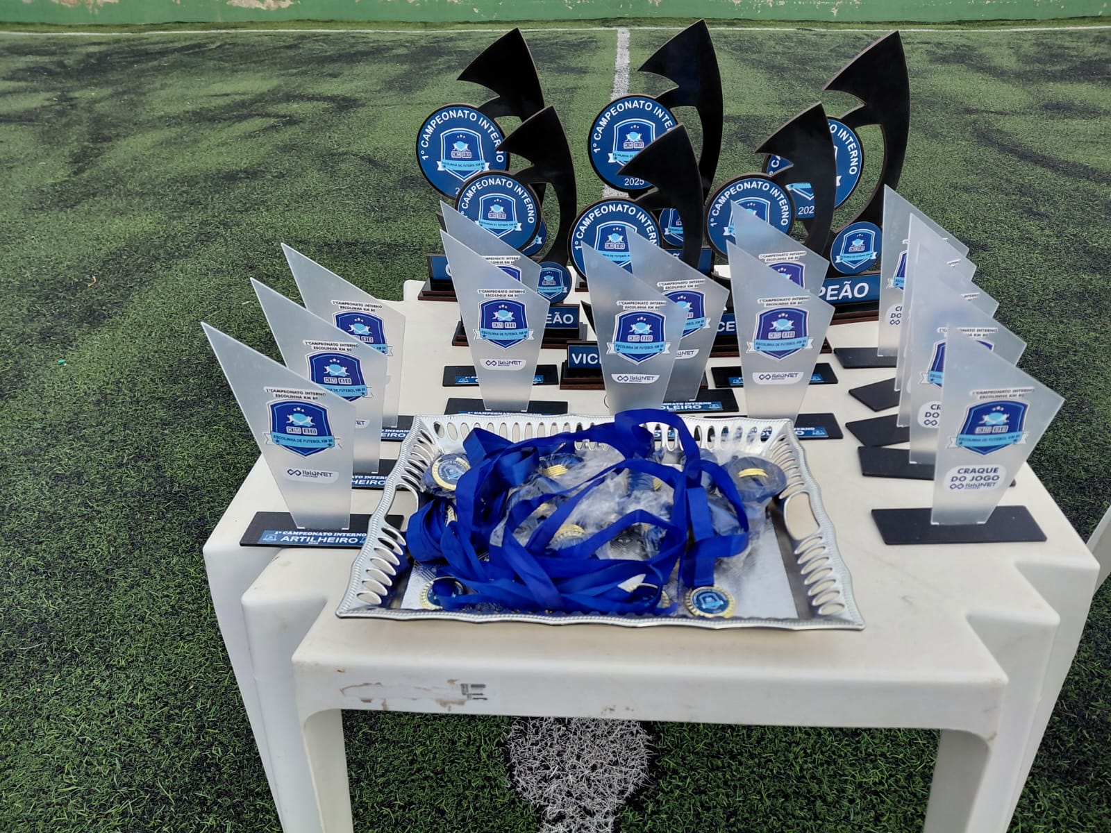 Medalhas e placas de premiação KM80